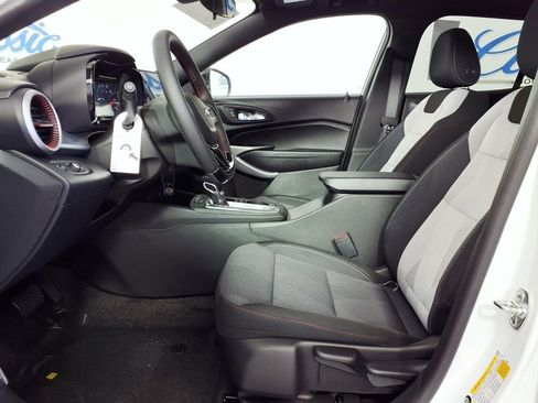 New 2026 Chevrolet Trax RS w/ Sunroof Package image 8