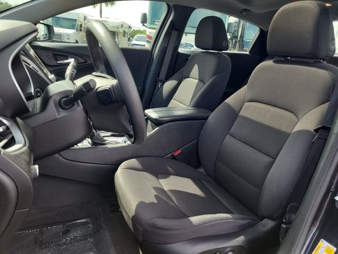 Used 2023 Chevrolet Malibu LT FWD image 15