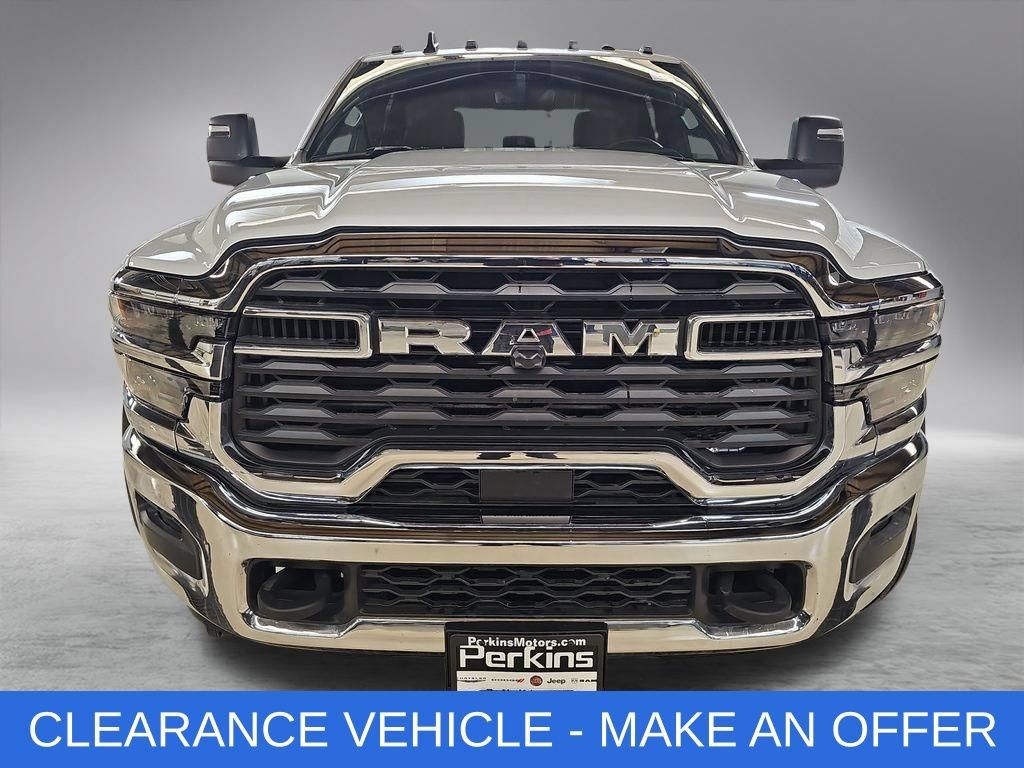 New 2026 RAM 5500 Tradesman AWD/4WD image 33