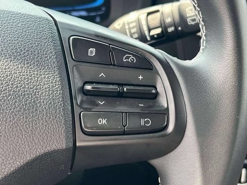Certified 2026 Hyundai Venue SEL FWD image 20