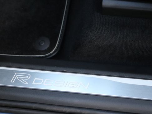 Used 2019 Volvo XC90 T6 R-Design w/ Advanced Package image 13