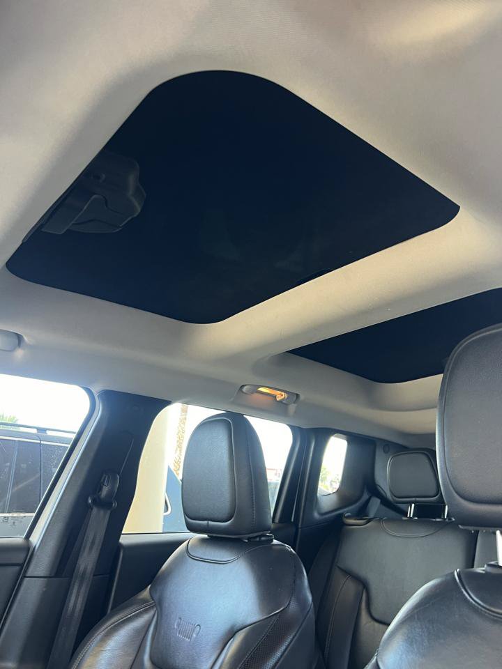 Used 2017 Jeep Renegade Limited FWD image 11