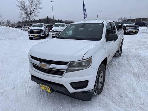 Used 2018 Chevrolet Colorado W/T image 2