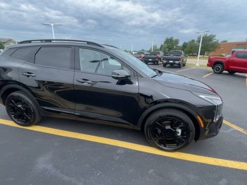 Used 2026 Kia Sportage X-Line w/ X-Line Premium Package AWD/4WD image 3