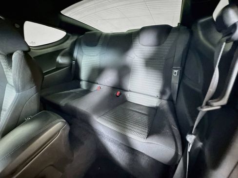Used 2013 Hyundai Genesis 2.0T RWD image 26