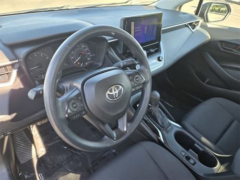 Used 2023 Toyota Corolla LE image 11