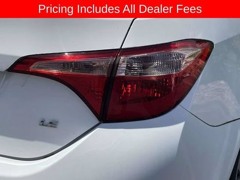 Used 2018 Toyota Corolla LE FWD image 8