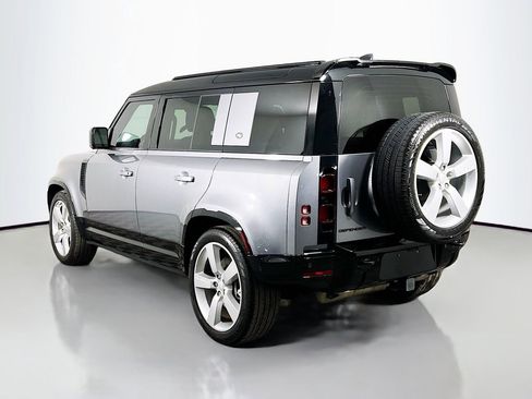 Used 2024 Land Rover Defender 110 X-Dynamic SE AWD/4WD image 7