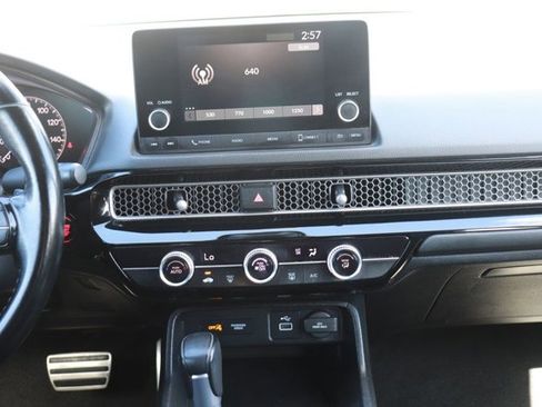 Used 2024 Honda Civic Sport image 16