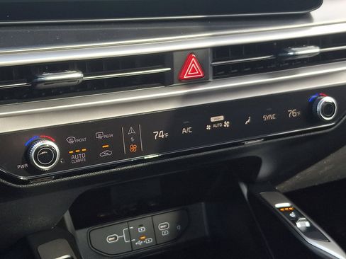 New 2026 Kia Sorento S image 15