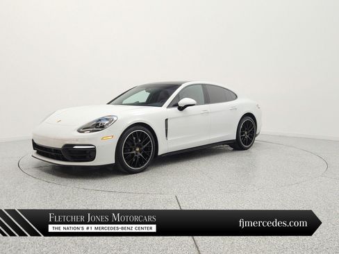 Used 2023 Porsche Panamera image 1