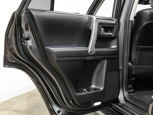 Used 2022 Toyota 4Runner SR5 Premium w/ Moonroof Package image 44