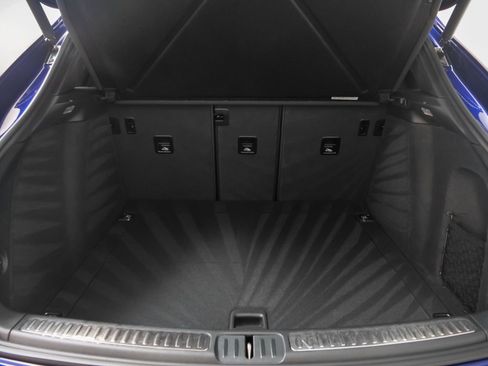 Used 2025 Porsche Macan image 19