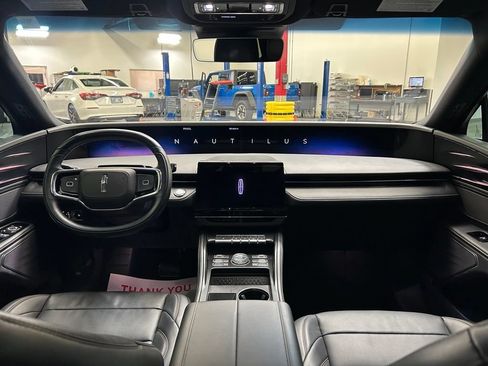Used 2024 Lincoln Nautilus Premier w/ Jet Appearance Package AWD/4WD image 21