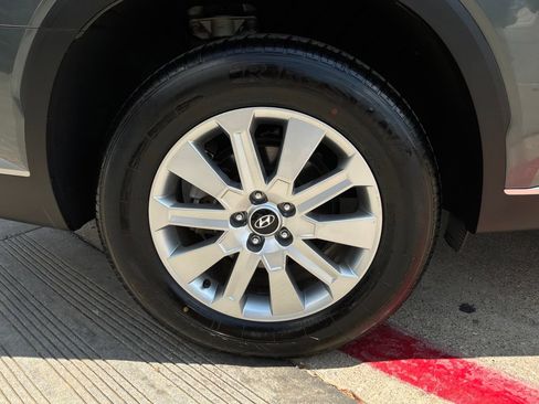 Used 2025 Hyundai Palisade SEL FWD image 9