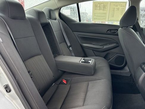 Used 2024 Nissan Altima 2.5 SV image 23
