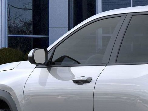 New 2026 Chevrolet Equinox LT image 12