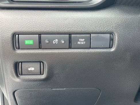 Certified 2023 Nissan Sentra S FWD image 12