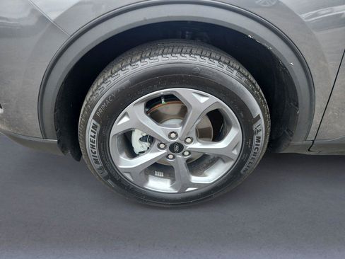 Used 2025 Ford Escape ST-Line AWD/4WD image 9