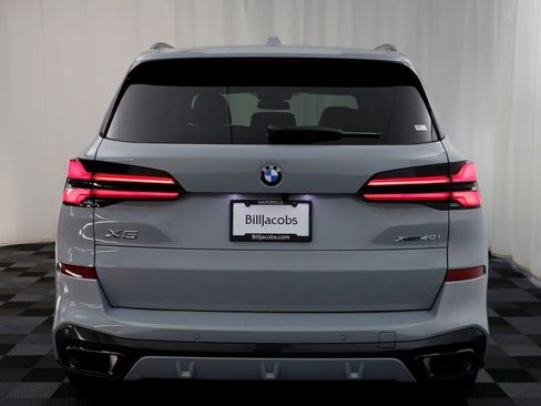 New 2026 BMW X5 xDrive40i w/ Executive Package image 16