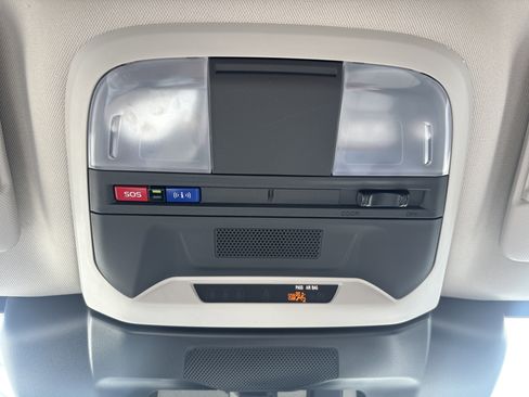 Certified 2024 Subaru Crosstrek 2.5i Limited w/ Crosstrek Mirror Package image 32