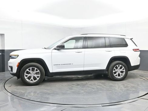Used 2022 Jeep Grand Cherokee L Limited AWD/4WD image 11