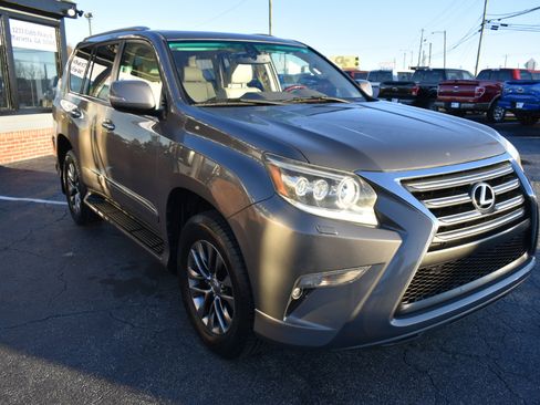 Used 2014 Lexus GX 460 Luxury image 4