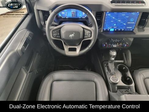 Used 2025 Ford Bronco Badlands AWD/4WD image 24