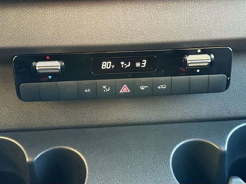 Used 2025 Mercedes-Benz Sprinter 2500 image 15