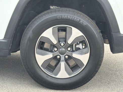 Used 2022 Jeep Grand Cherokee Limited 4xe AWD/4WD image 28