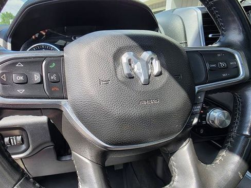Used 2022 RAM 1500 Laramie AWD/4WD image 17