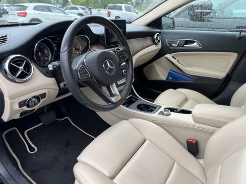 Used 2019 Mercedes-Benz GLA 250 image 17