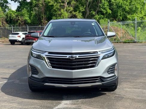 Used 2023 Chevrolet Equinox LT FWD image 3