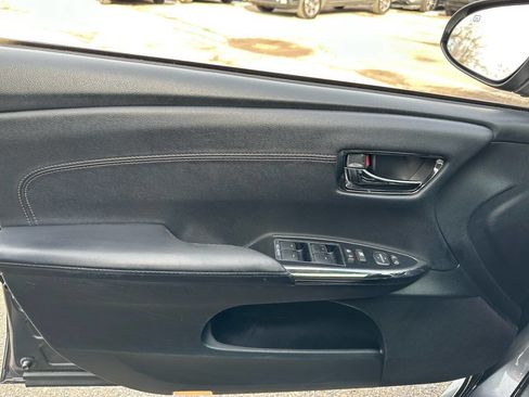 Used 2018 Toyota Avalon XLE image 30