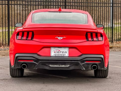 Used 2024 Ford Mustang Premium image 4
