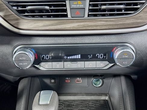 New 2025 Nissan Altima 2.5 SV w/ SV Special Edition Package image 16