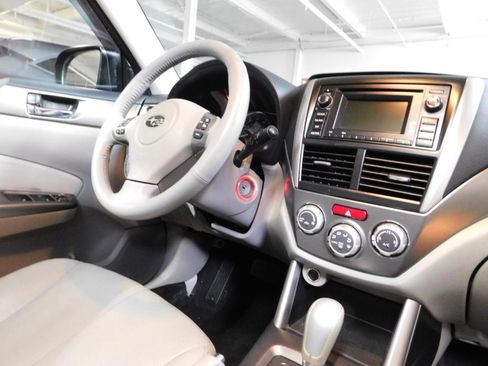 Used 2012 Subaru Forester 2.5X Limited AWD/4WD image 17
