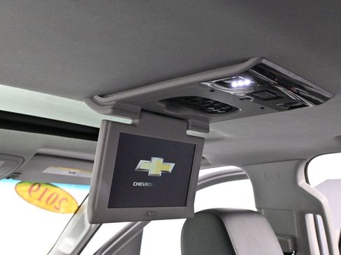 Used 2019 Chevrolet Suburban Premier image 36