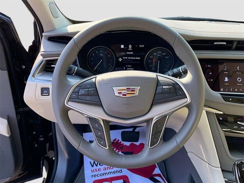 New 2025 Cadillac XT5 Premium Luxury w/ Technology Package image 11