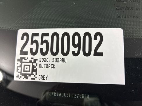 Used 2020 Subaru Outback Premium image 6