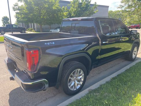 Used 2019 GMC Sierra 1500 SLT w/ SLT Convenience Package AWD/4WD image 5