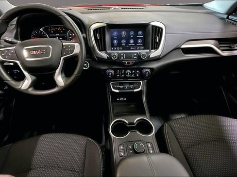 Used 2024 GMC Terrain SLE w/ Driver Convenience Package AWD/4WD image 19