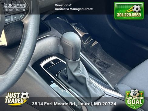 Used 2025 Toyota Corolla LE FWD image 16