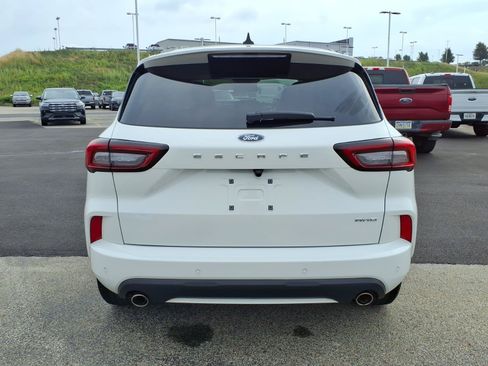 Used 2023 Ford Escape ST-Line Elite AWD/4WD image 5