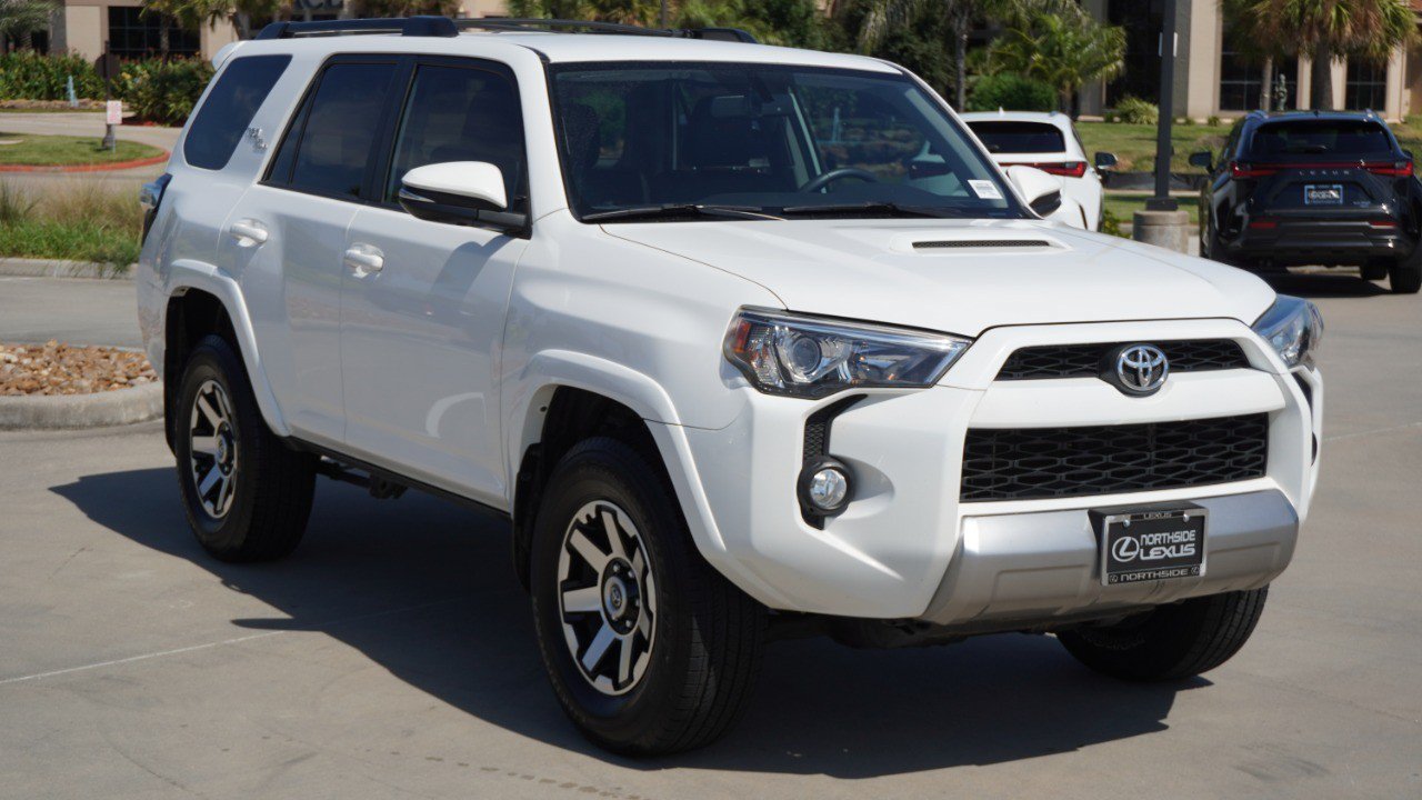 Used 2019 Toyota 4Runner TRD Off-Road Premium AWD/4WD image 3
