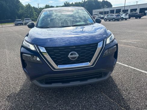 Used 2023 Nissan Rogue S FWD image 2