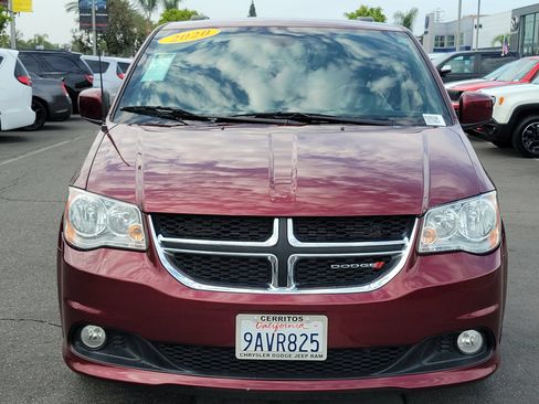 Certified 2020 Dodge Grand Caravan SXT FWD image 5