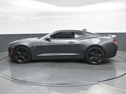 Used 2016 Chevrolet Camaro SS RWD image 9