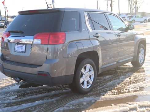 Used 2011 GMC Terrain SLE image 5
