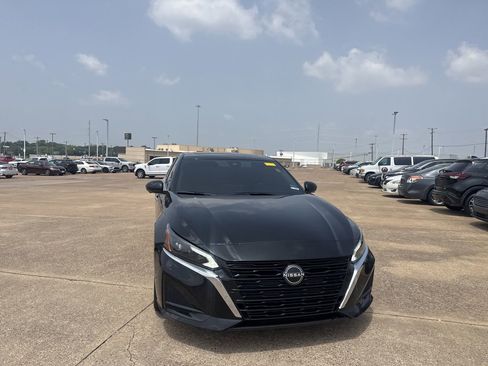 Certified 2023 Nissan Altima 2.5 SL AWD/4WD image 3